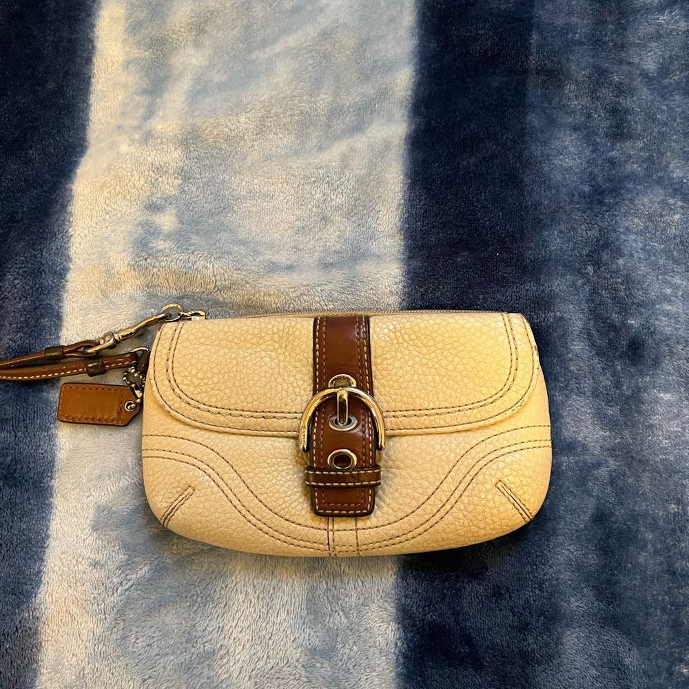 Coach SoHo Buckle Pebbled Leather Clutch Wristlet